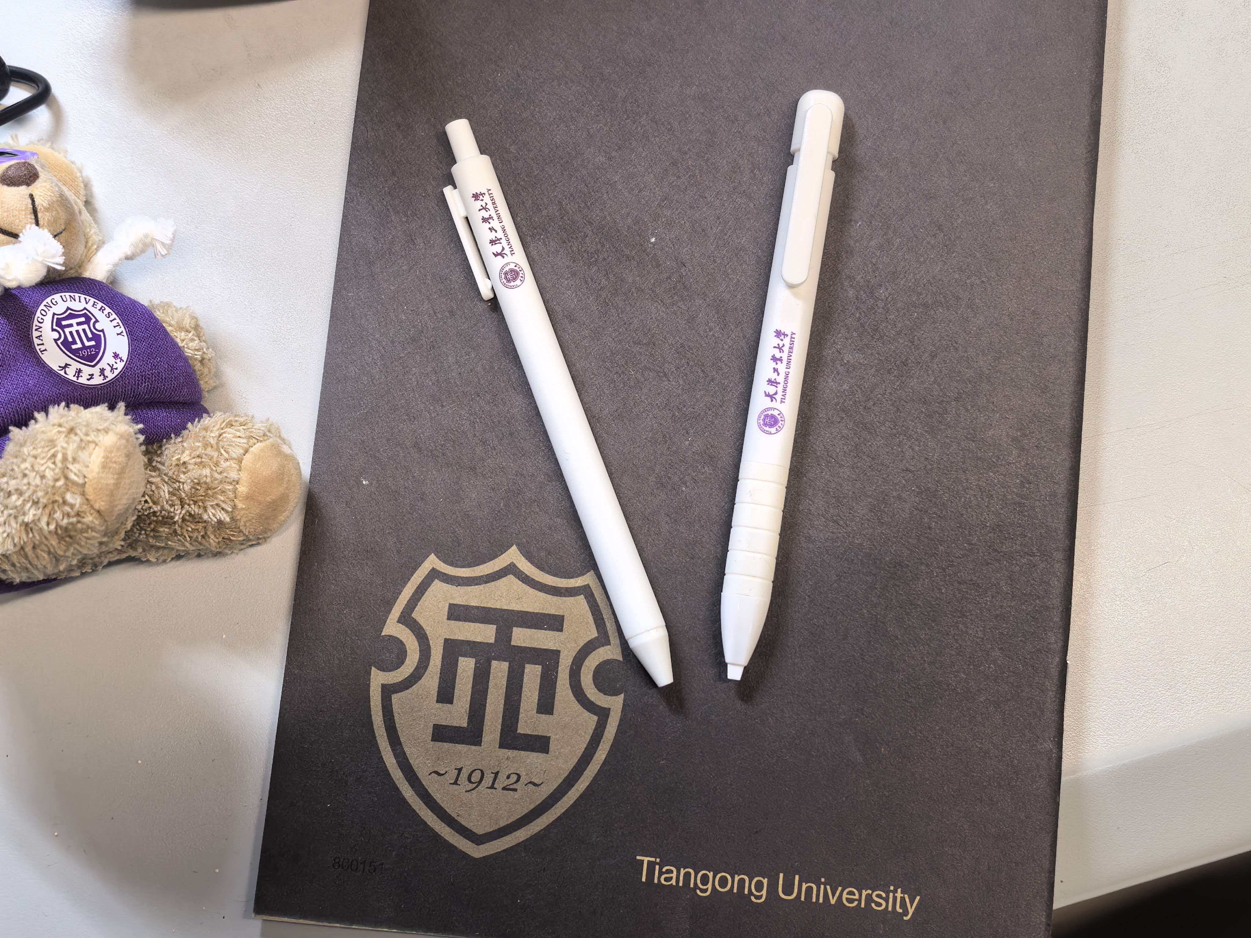 天津工业大学涂卡笔碳素笔两支装考试专用